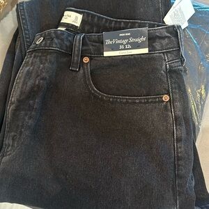 Abercrombie vintage straight jeans in washed black. Size 31L